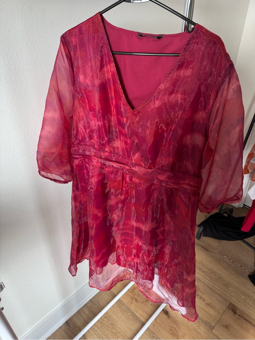 BloomChic vibrant pink and red patterned dress size 18-20 - Picture 2 of 8